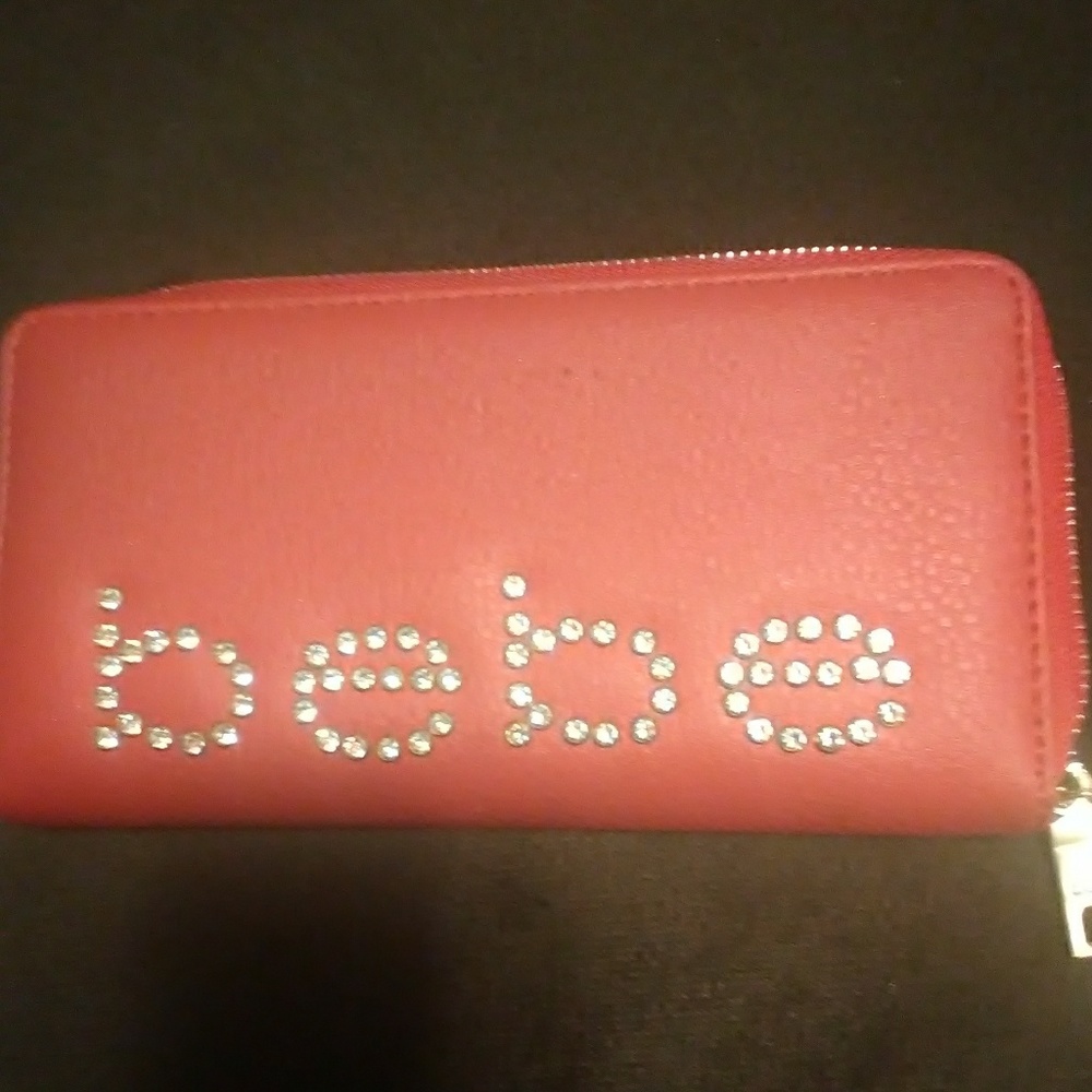 A bebe Wallet never used excellent condition